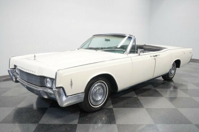 Lincoln Continental 1966 image number 29