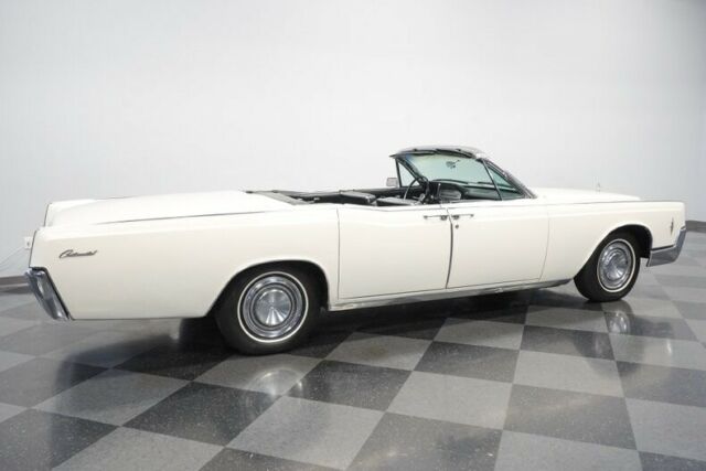 Lincoln Continental 1966 image number 38
