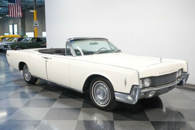 Lincoln Continental 1966 image number 41