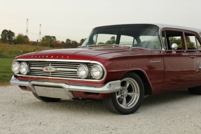 Chevrolet Brookwood 1960 image number 4