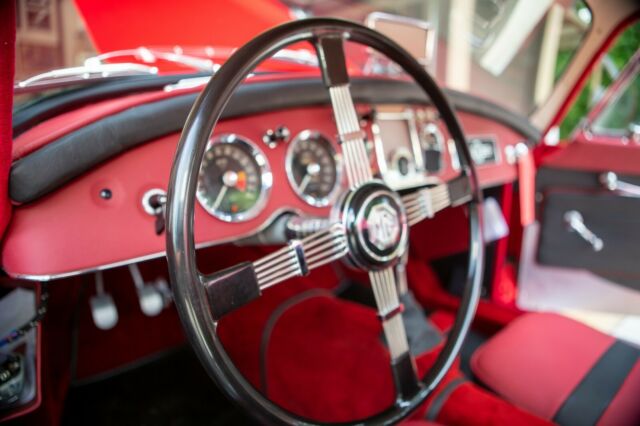 MG MGA Fixed Head Coupe 1962 image number 37
