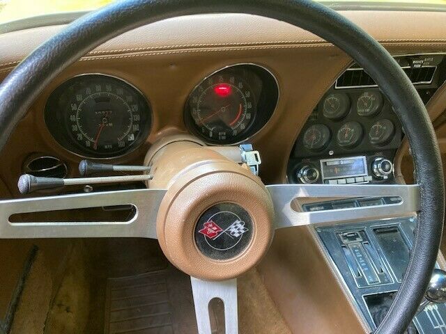 Chevrolet Corvette 1971 image number 14