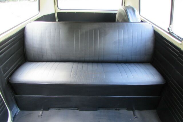 Volkswagen Bus/Vanagon 1971 image number 20