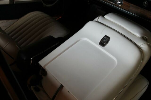 Oldsmobile Cutlass 1972 image number 13