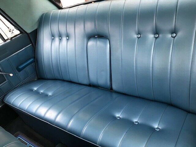 Studebaker Cruiser 1964 image number 44