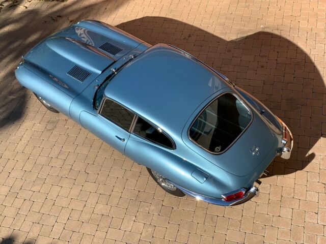 Jaguar E-Type 1966 image number 27