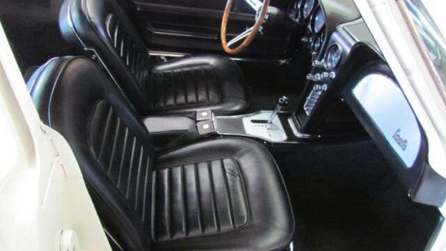 Chevrolet Corvette 1966 image number 35