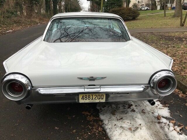 Ford Thunderbird 1961 image number 27