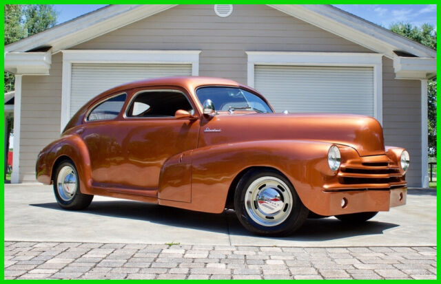 Chevrolet Fleetline Aero-Sedan 1947 image number 0