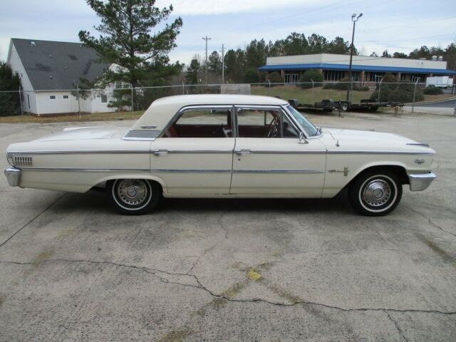 Ford Galaxie 1963 image number 28