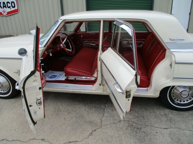 Ford Galaxie 1963 image number 39