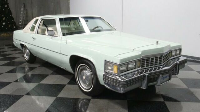 Cadillac DeVille 1977 image number 17