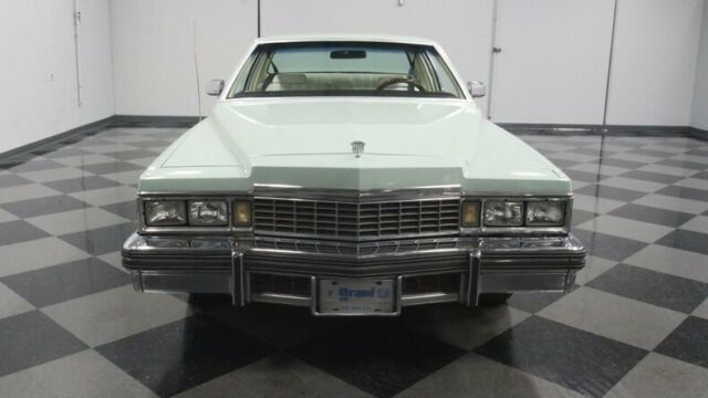 Cadillac DeVille 1977 image number 19