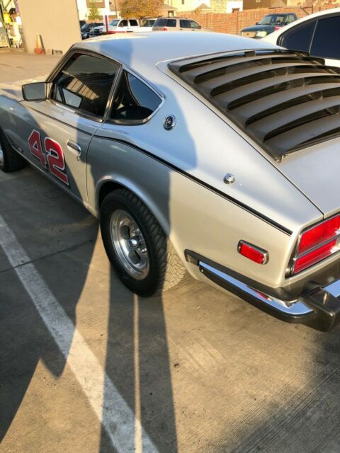 Datsun Z-Series 1974 image number 8