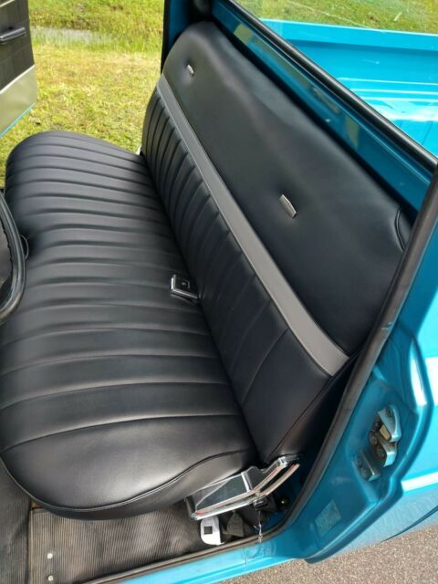 Mazda B-Series 1973 image number 20