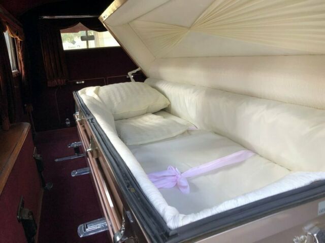 Cadillac Lasalle Hearse 1939 image number 17