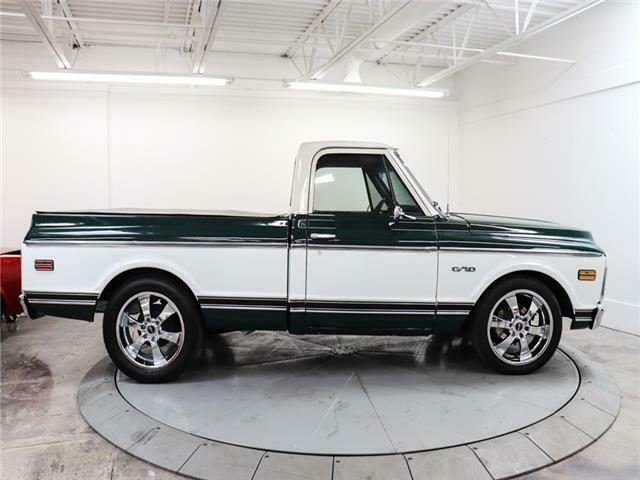 Chevrolet C-10 1970 image number 2