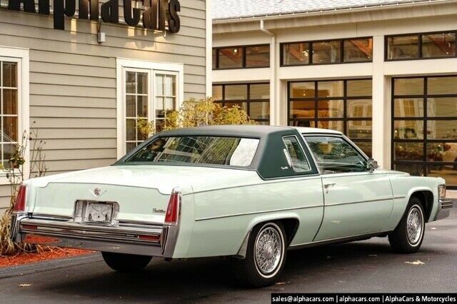 Cadillac Coupe 1977 image number 27