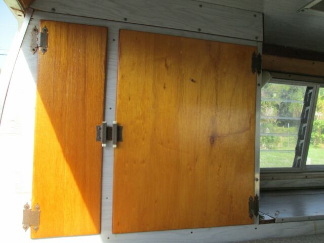 Ford E-Series Van 1969 image number 32