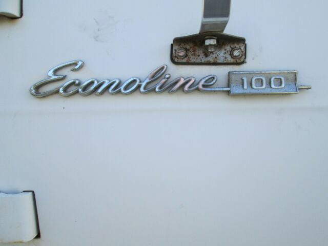 Ford E-Series Van 1969 image number 38
