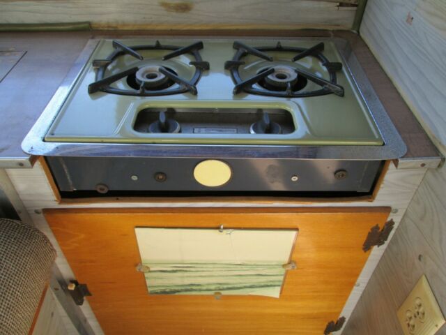 Ford E-Series Van 1969 image number 9