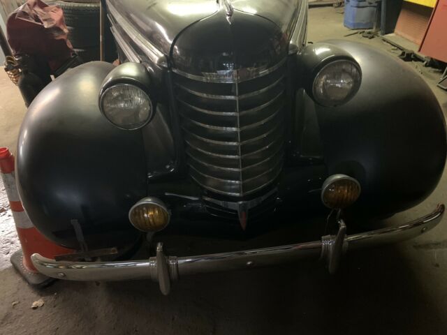 Oldsmobile Special 1937 image number 10