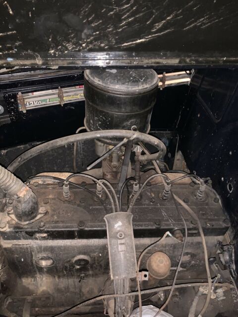 Oldsmobile Special 1937 image number 16