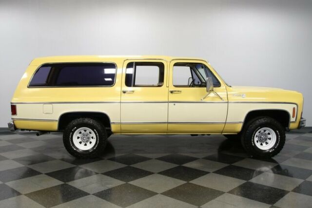 Chevrolet Suburban 1979 image number 15