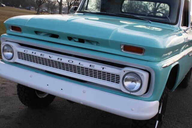Chevrolet C-10 1965 image number 40