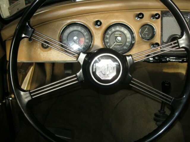 MG MGA 1957 image number 32