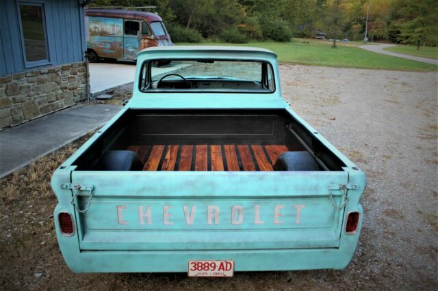 Chevrolet C-10 1965 image number 10