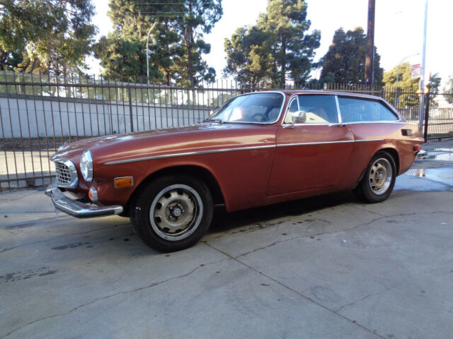 Volvo P1800 1972 image number 1