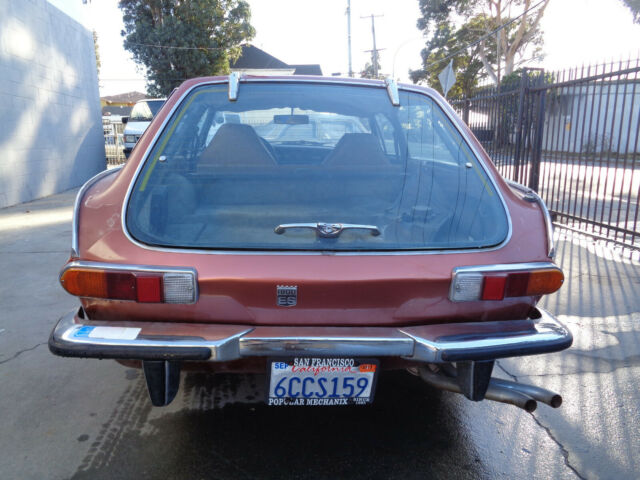 Volvo P1800 1972 image number 13