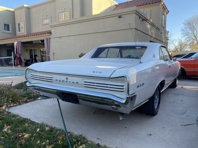 Pontiac GTO 1966 image number 20