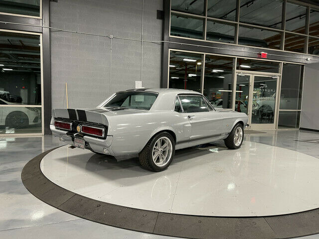 Ford Mustang 1967 image number 15