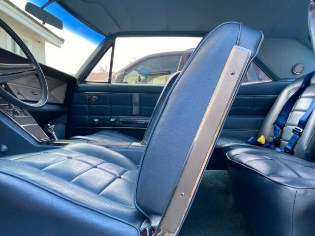 Buick Riviera 1964 image number 7