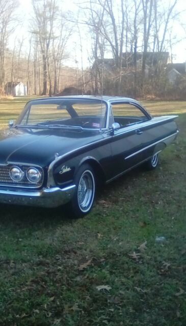 Ford Galaxie 1960 image number 14