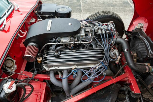 Jaguar E-Type 1970 image number 23