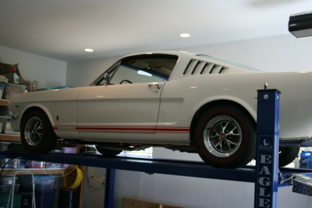 Ford Mustang 1965 image number 22