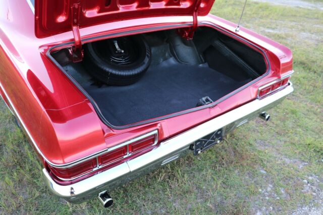 Chevrolet Impala 1966 image number 23