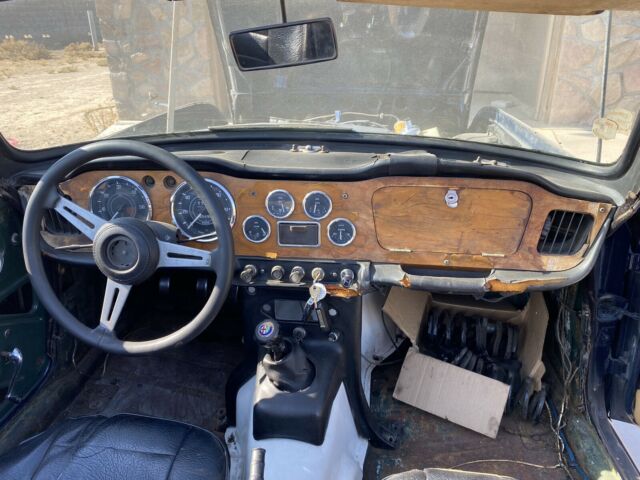 Triumph TR4A 1965 image number 10