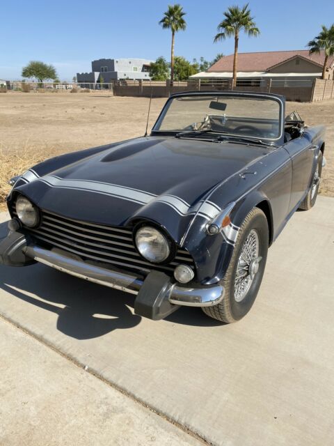 Triumph TR4A 1965 image number 17