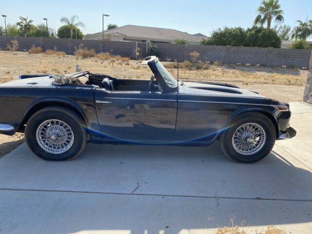 Triumph TR4A 1965 image number 21