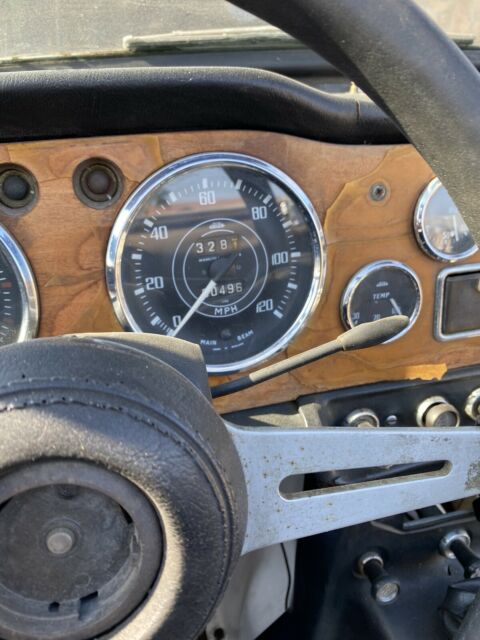 Triumph TR4A 1965 image number 24
