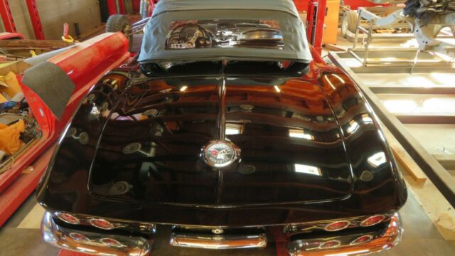 Chevrolet Corvette 1962 image number 25