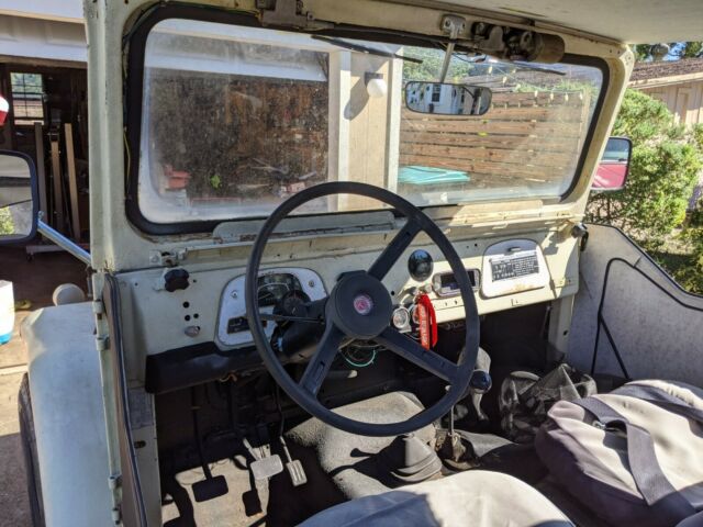Toyota Land Cruiser 1975 image number 7