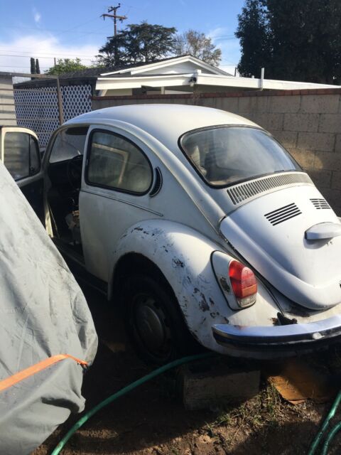 Volkswagen Beetle 1973 image number 12