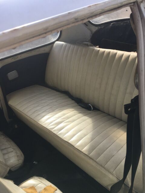 Volkswagen Beetle 1973 image number 15
