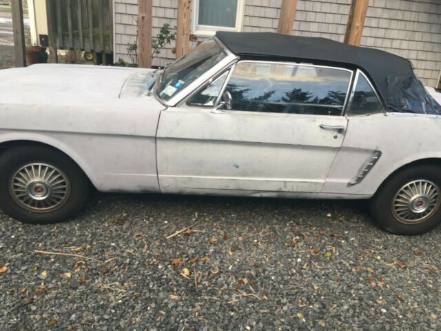 Ford Mustang 1965 image number 17