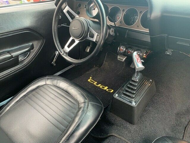 Plymouth Barracuda 1970 image number 12